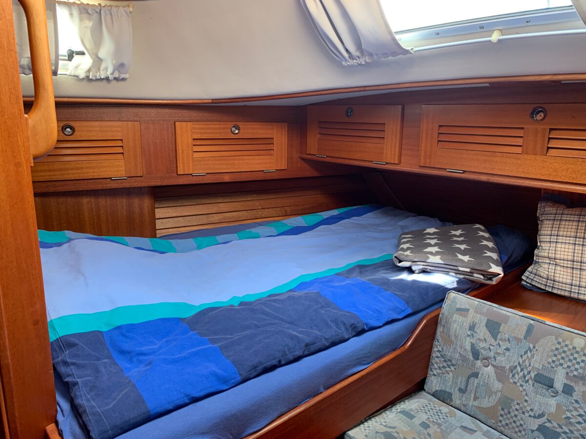 Segelyacht Hallberg-Rassy 45 Sailing World Yachtmakler Heiligenhafen 65