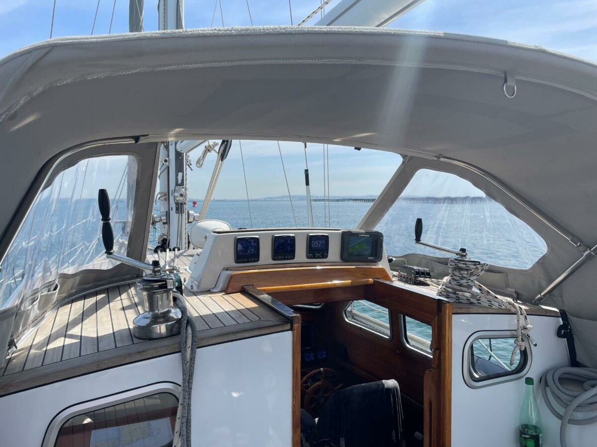 Segelyacht Motiva 39S Sailing World Yachtbrokers 39