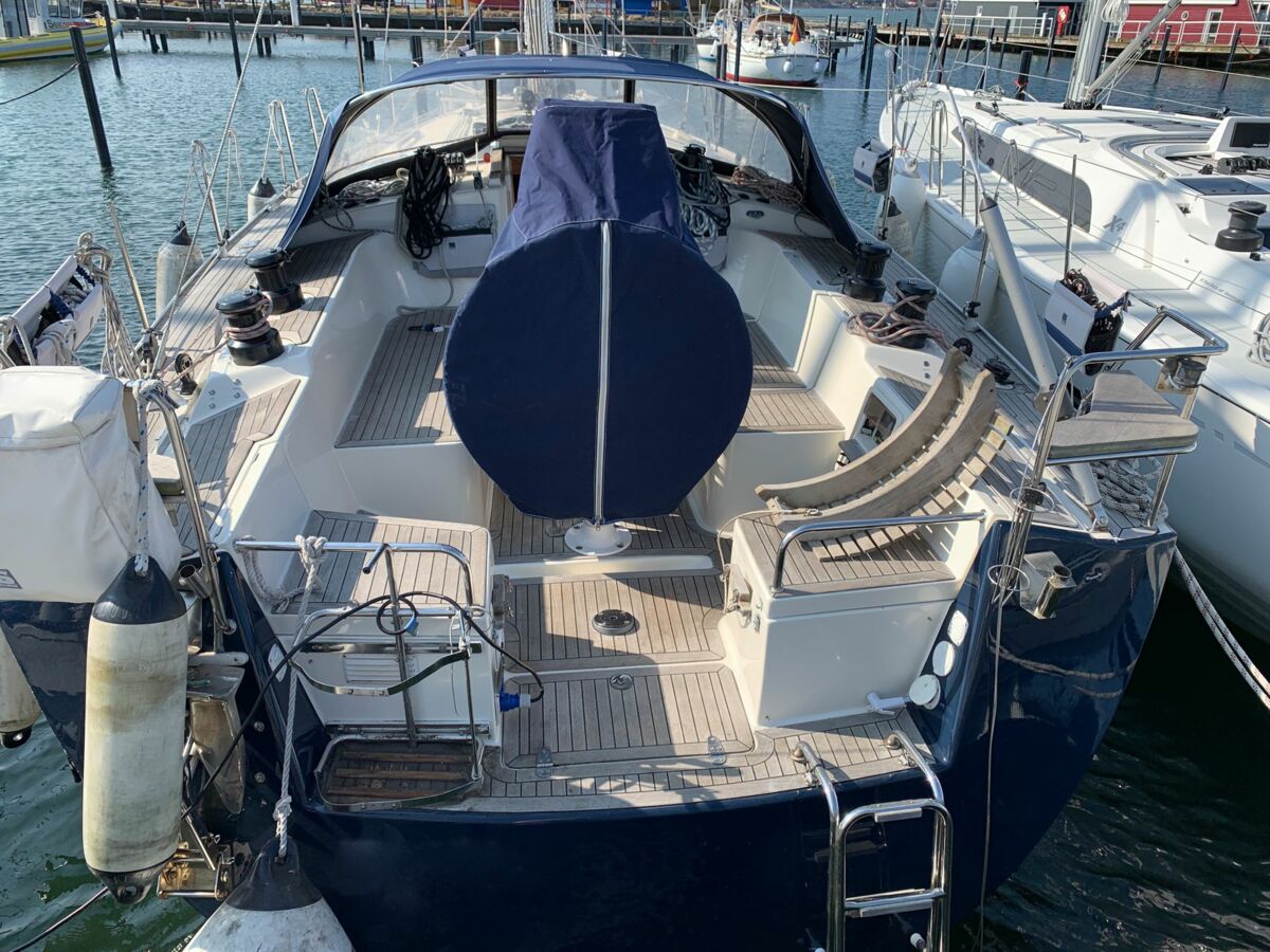 Hanse 411