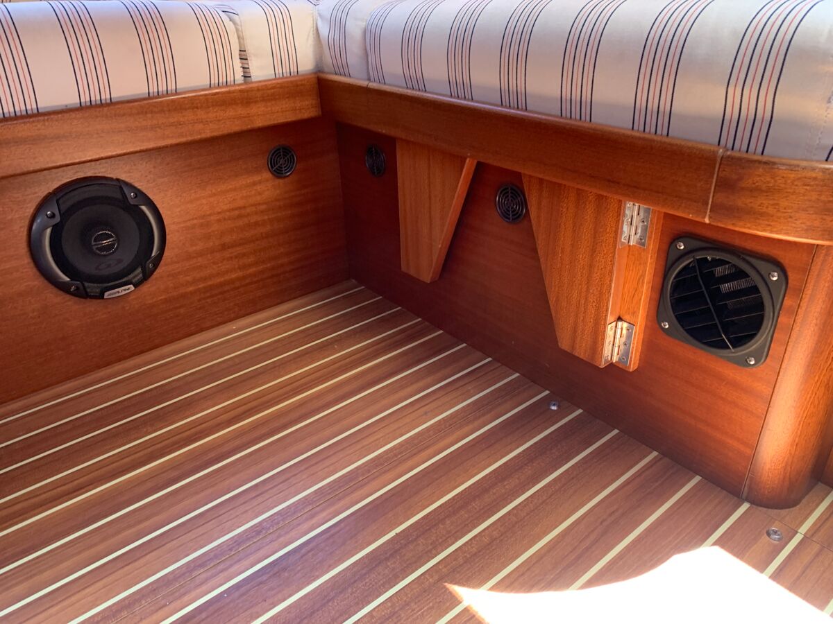 Decksalon Segelyacht Vilm 41 DS Sailing World Yachtmakler Heiligenhafen 42
