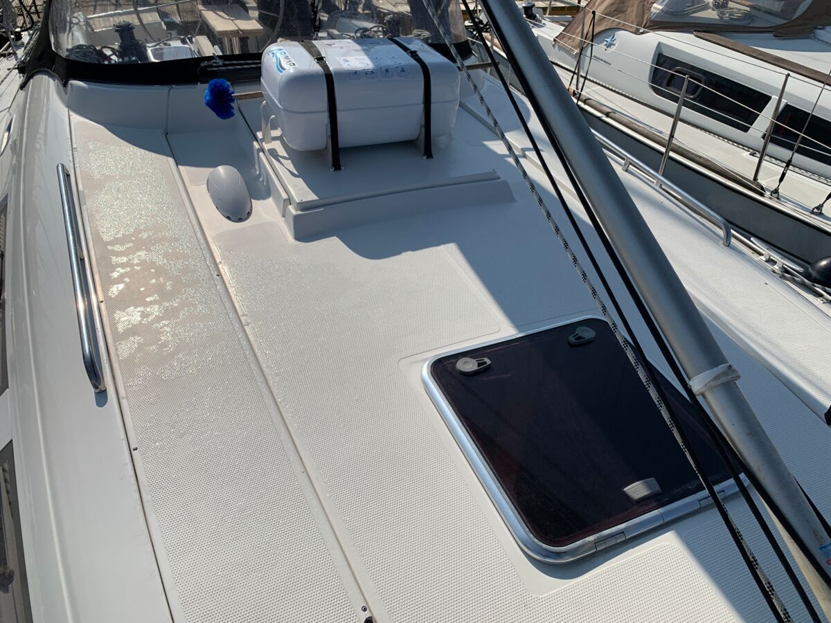 Hanse 370