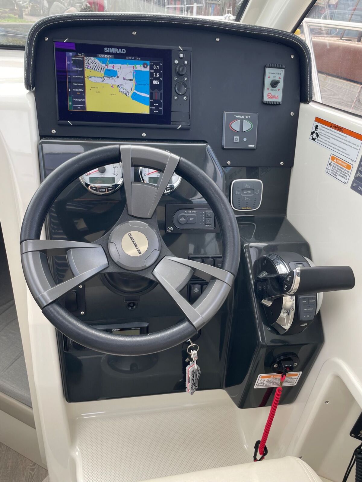 Motorboot Quicksilver Activ 755 Weekend Sailing World Yachtmakler 13