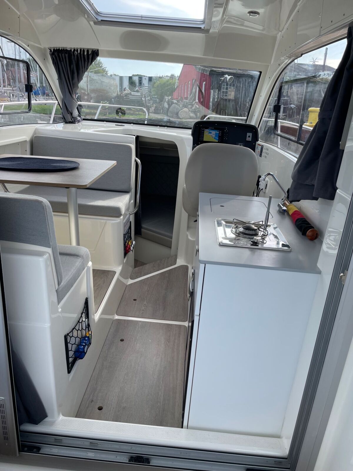 Motorboot Quicksilver Activ 755 Weekend Sailing World Yachtmakler 7