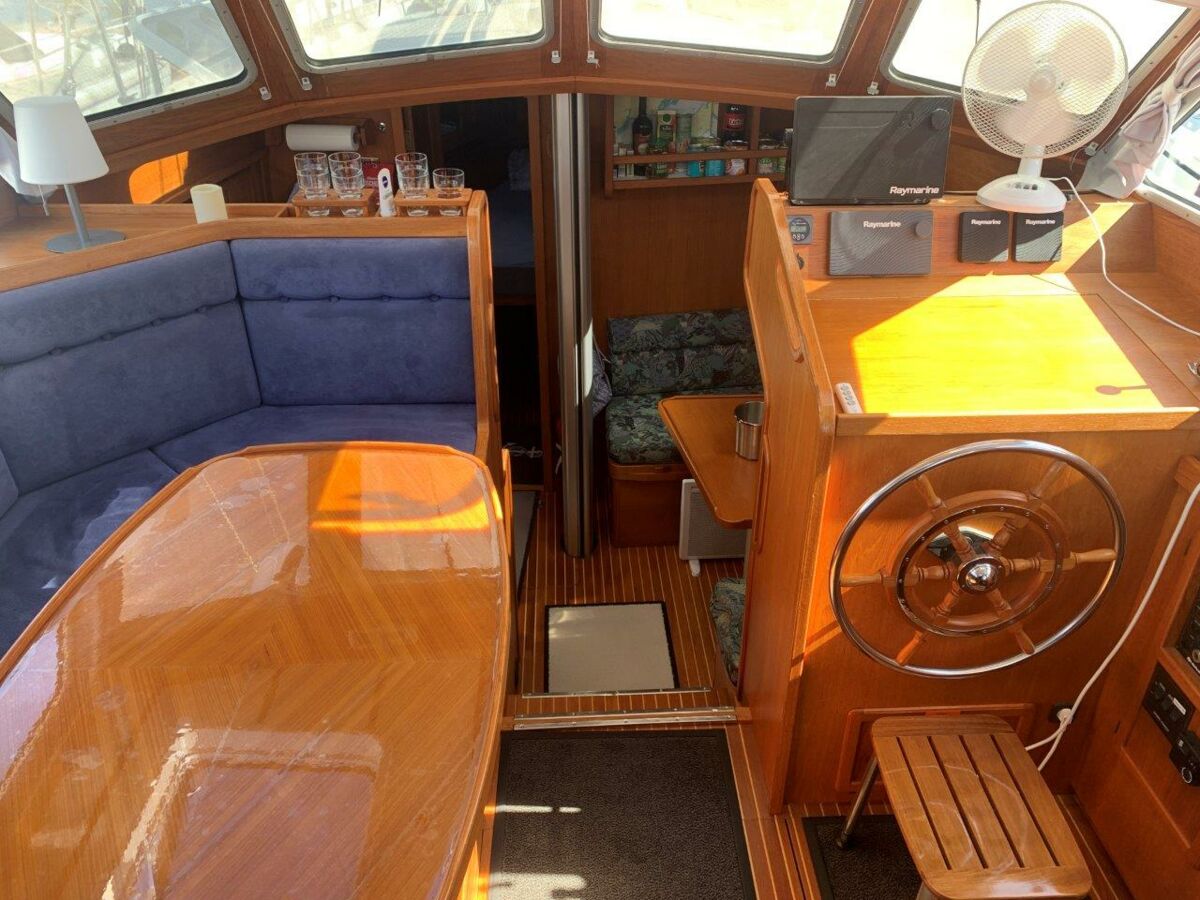 Motorsailer Nauticat 40 Ketch Sailing World Yachtbrokers 7