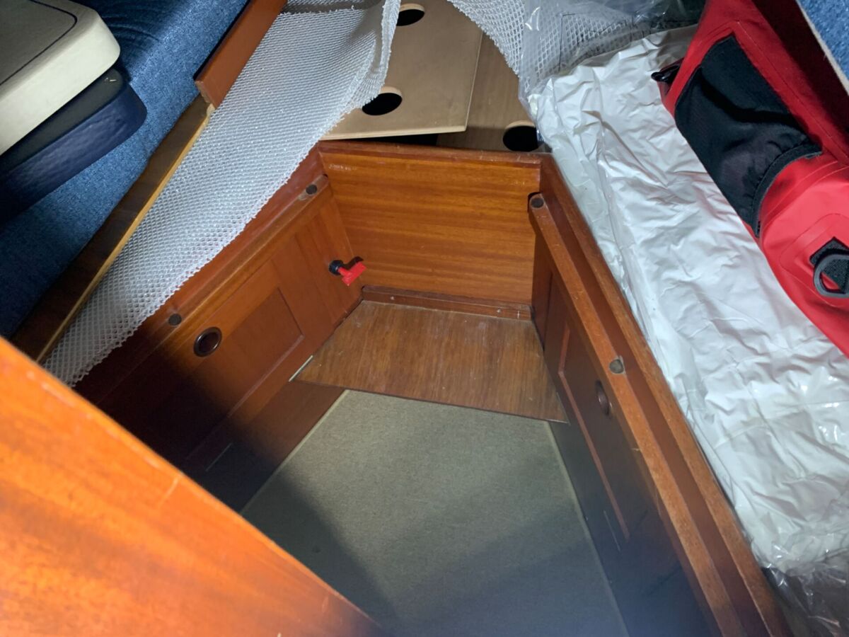 Motorsegler Hallberg-Rassy 94 Sailing World Yachtmakler 69