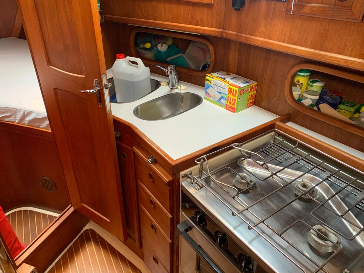 Motorsegler Nauticat 35 Sailingworld Yachtmakler Heiligenhafen 39