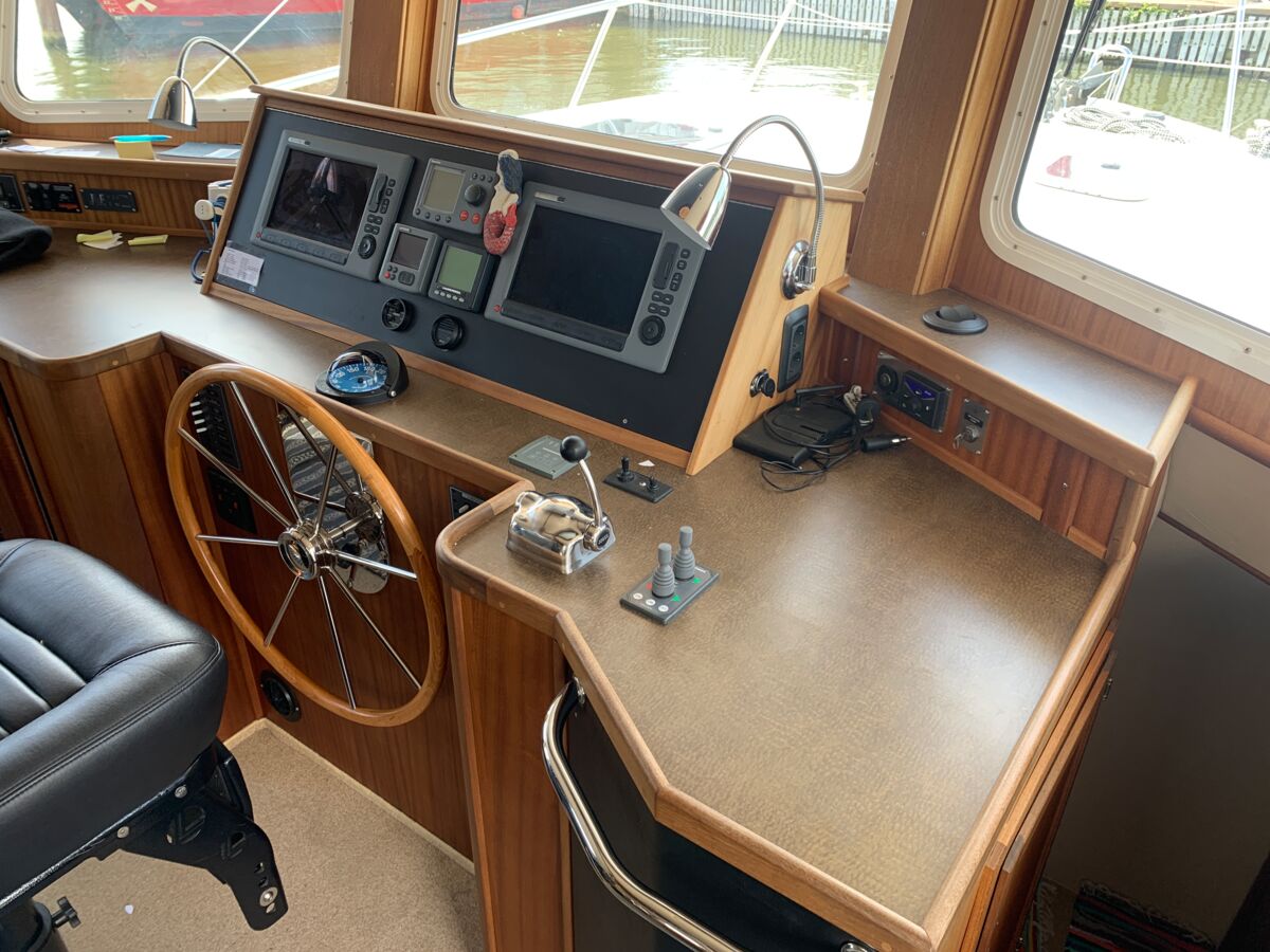 Motoryacht American Tug 41 Sailing World Yachtbrokers Heiligenhafen 4
