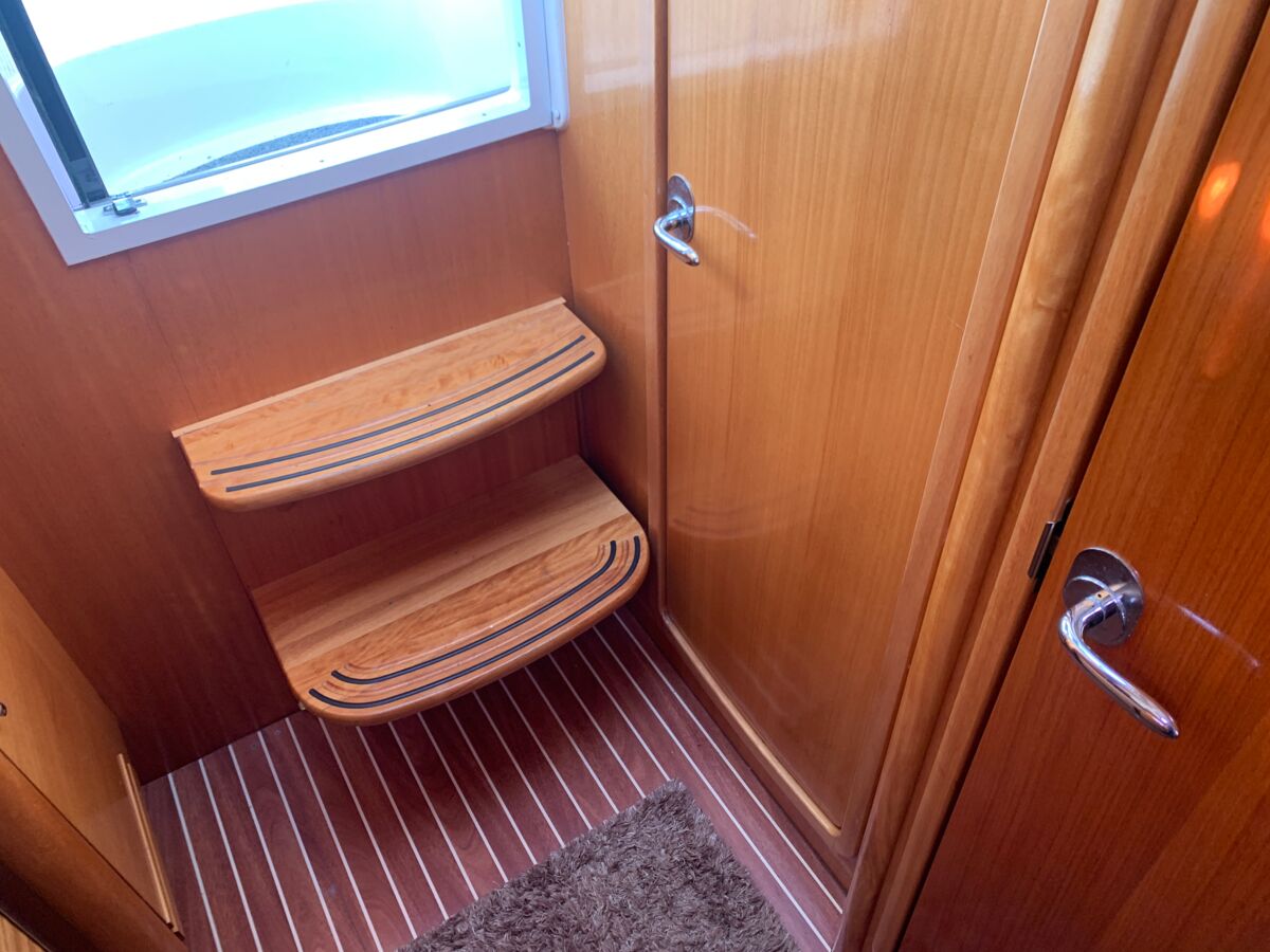 Motoryacht Bavaria 29 Sport Sailing World Yachtbrokers Heiligenhafen 13