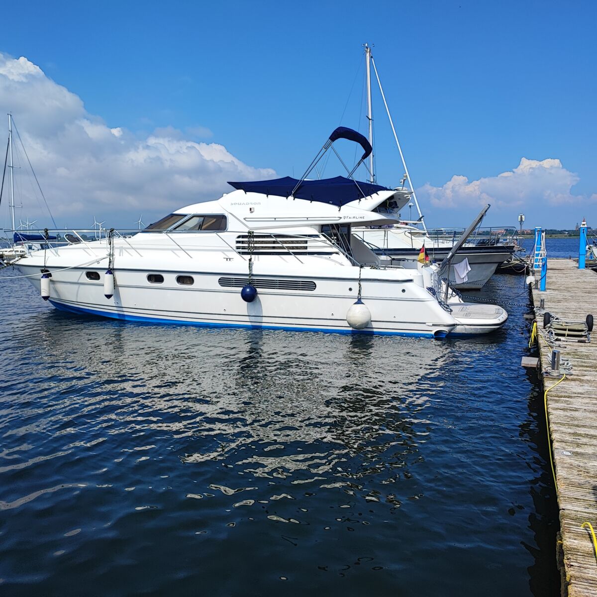 Motoryacht Fairline Squadron 50 Sailing World Yachtbrokers 2
