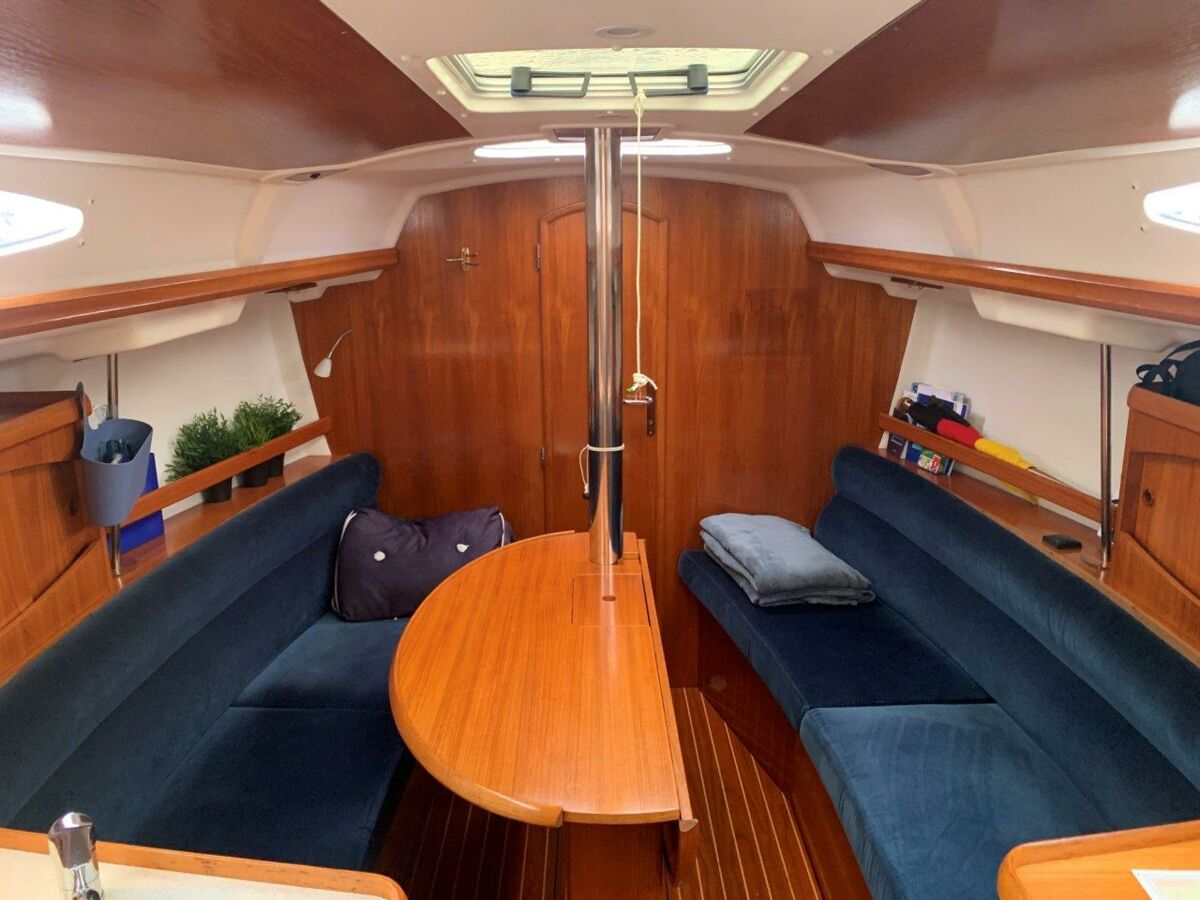Sailing Yacht Jeanneau Sun Odyssey 32.2 Sailing World Yachtbrokers Heiligenhafen 8