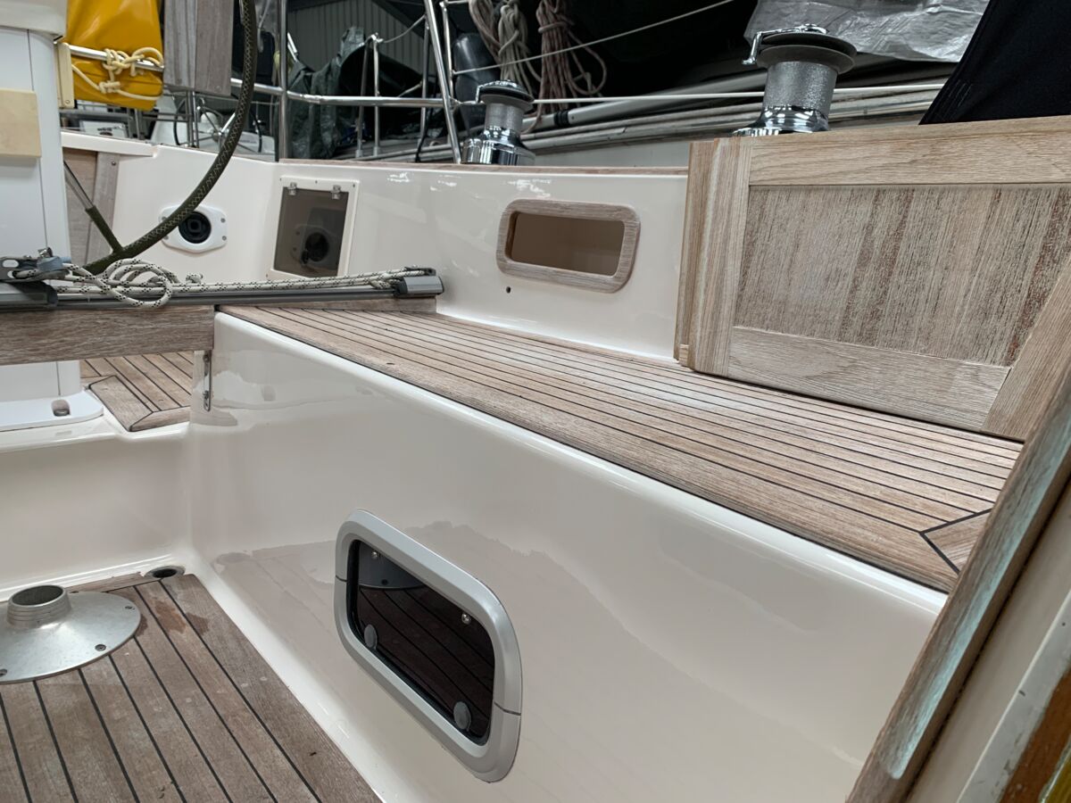 Sailing Yacht Wasa 370 Sailing World Yachtbrokers 49