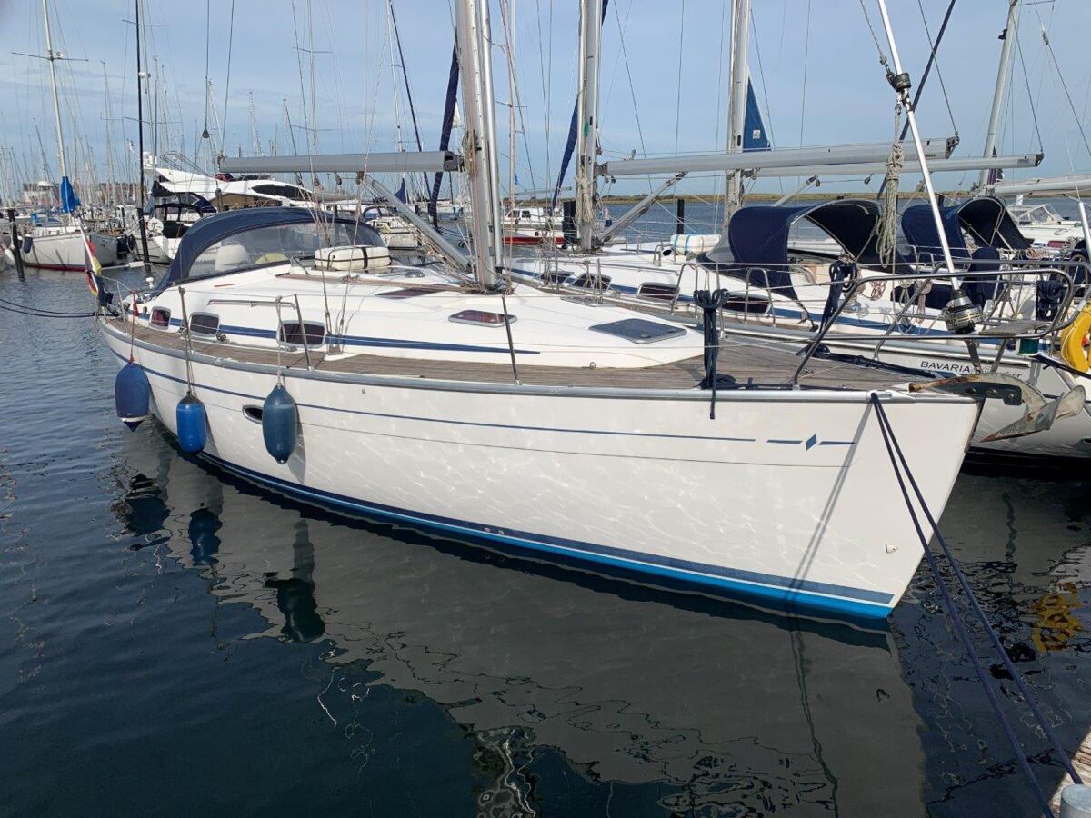 Segelyacht Bavaria 37 Cruiser Sailing World Yachtbrokers Heiligenhafen 1