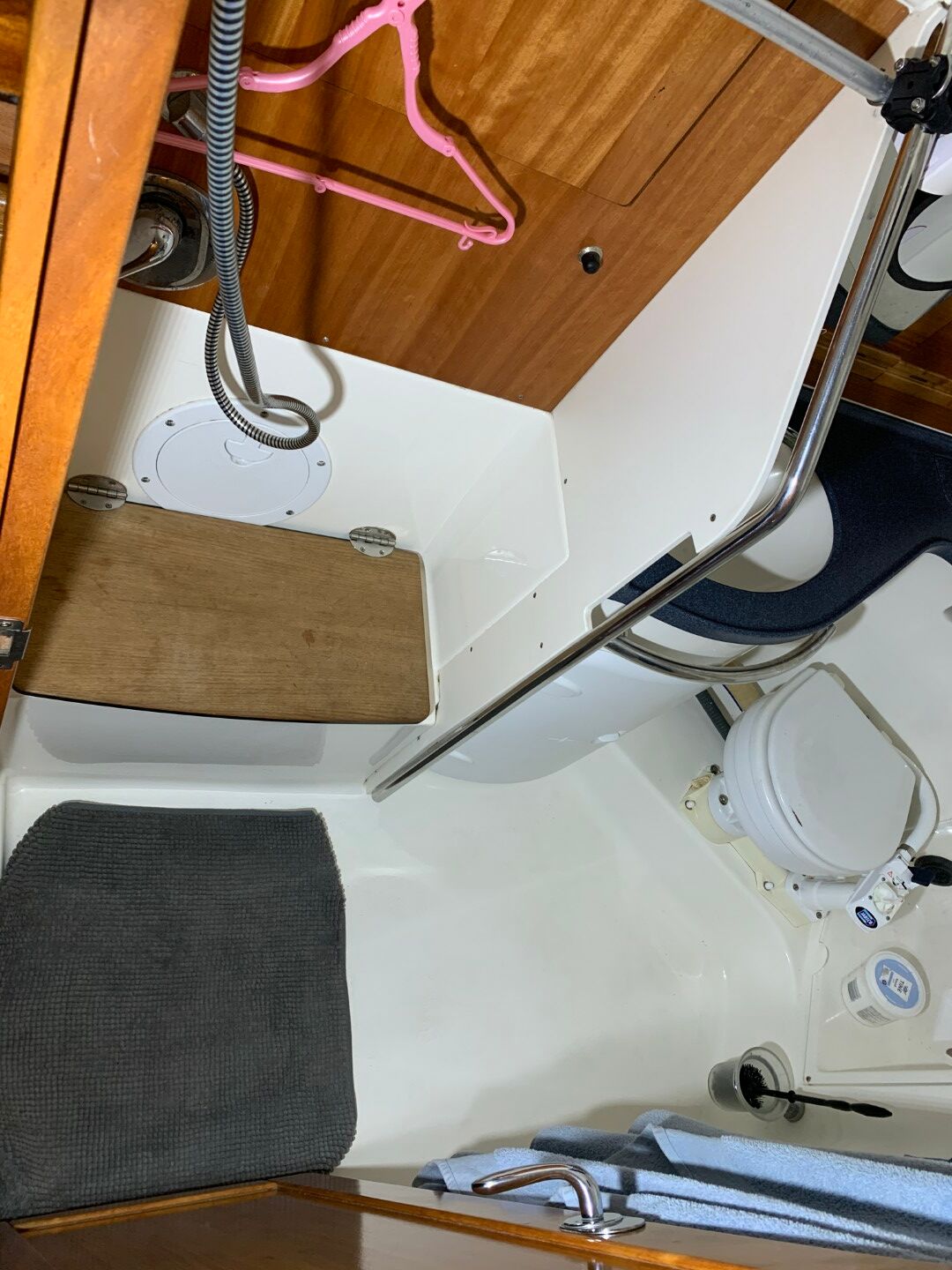 Segelyacht Bavaria 38 Cruiser (18)