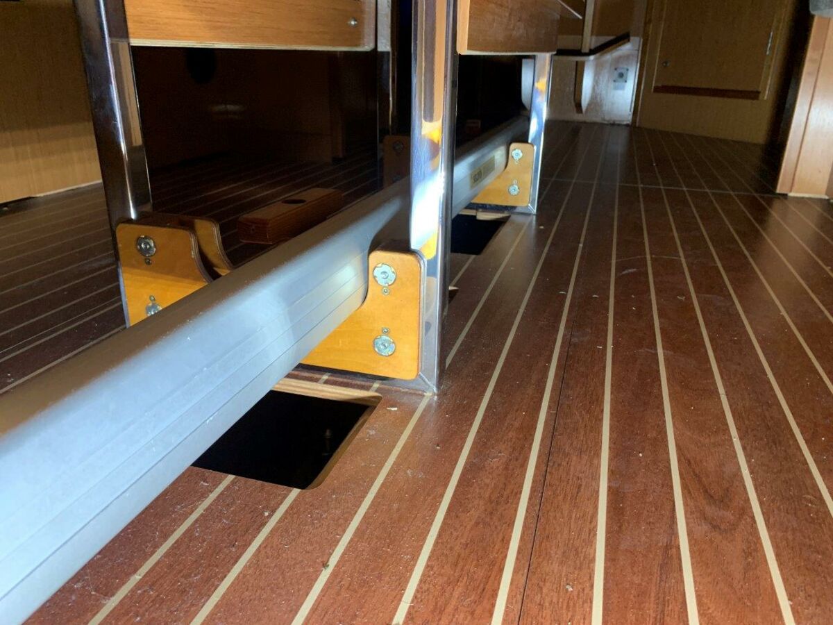 Segelyacht Bavaria Cruiser 36 Sailing World Yacht Brokers Heiligenhafen 36