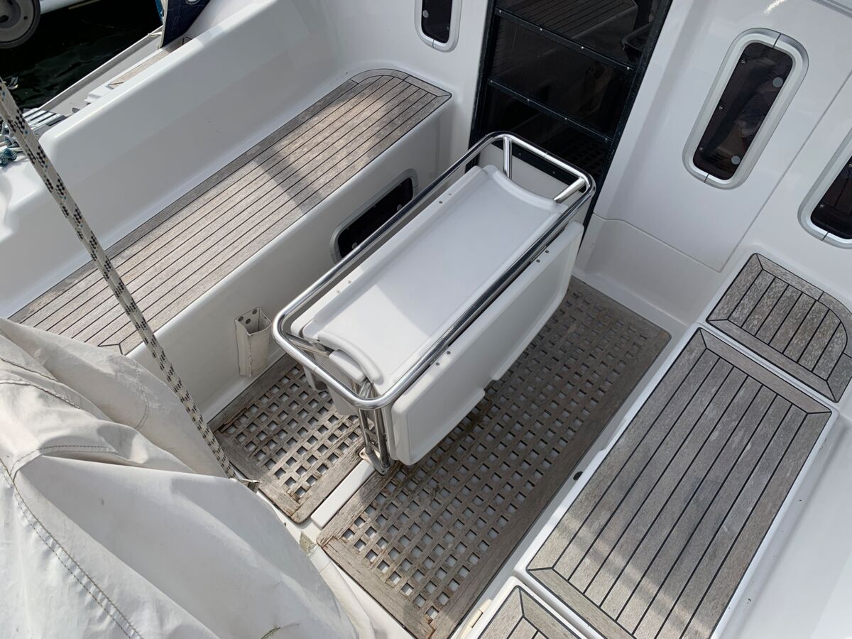 Segelyacht Dehler 41 Decksalon Sailing World Yachtmakler 13