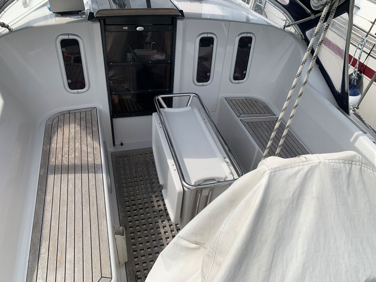 Segelyacht Dehler 41 Decksalon Sailing World Yachtmakler 15