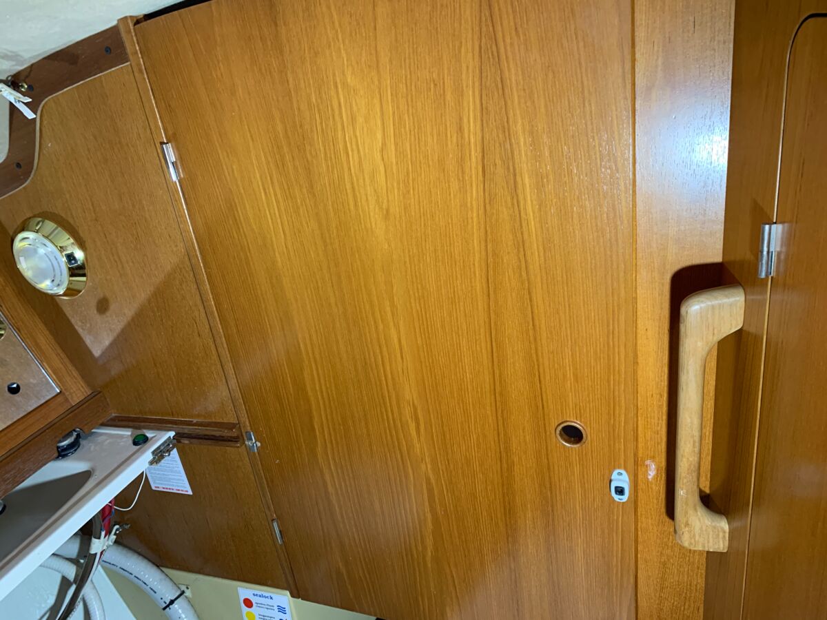 Segelyacht Hai 760 Decksalon Sailing World Yachtmakler 24