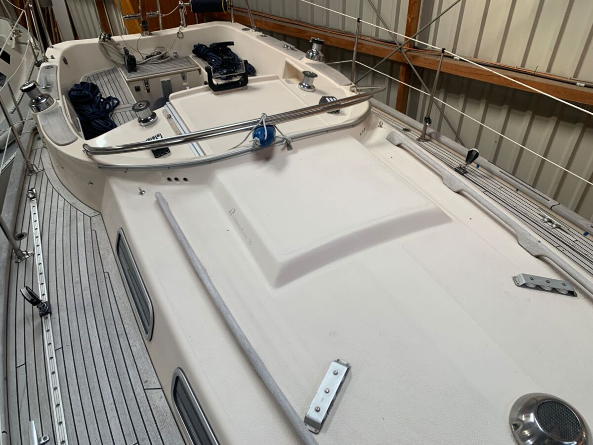Segelyacht Hallberg-Rassy 29 Sailing World Yachtbrokers 20