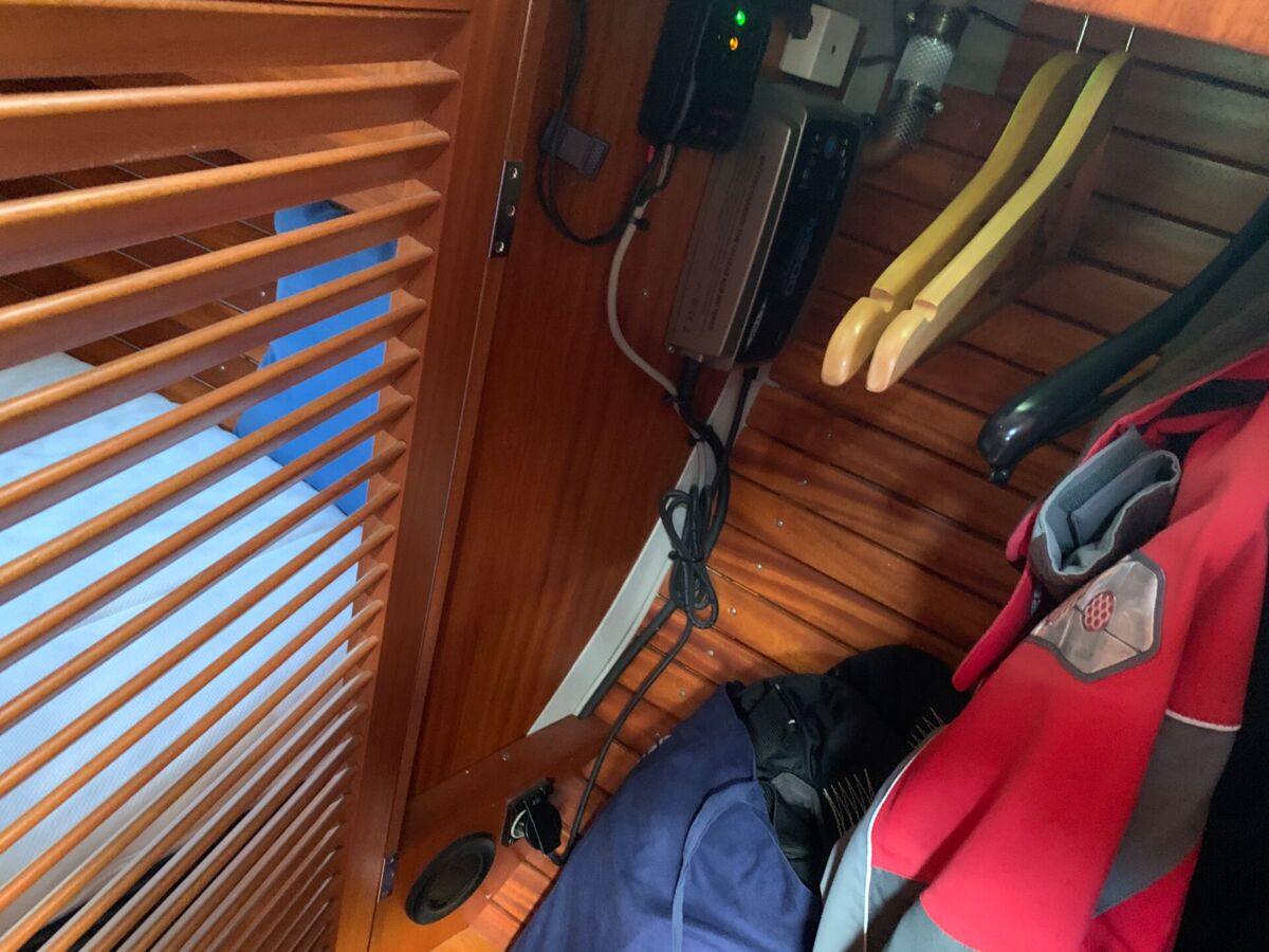 Segelyacht Hallberg-Rassy 34 Sailing World Yachtbrokers 21