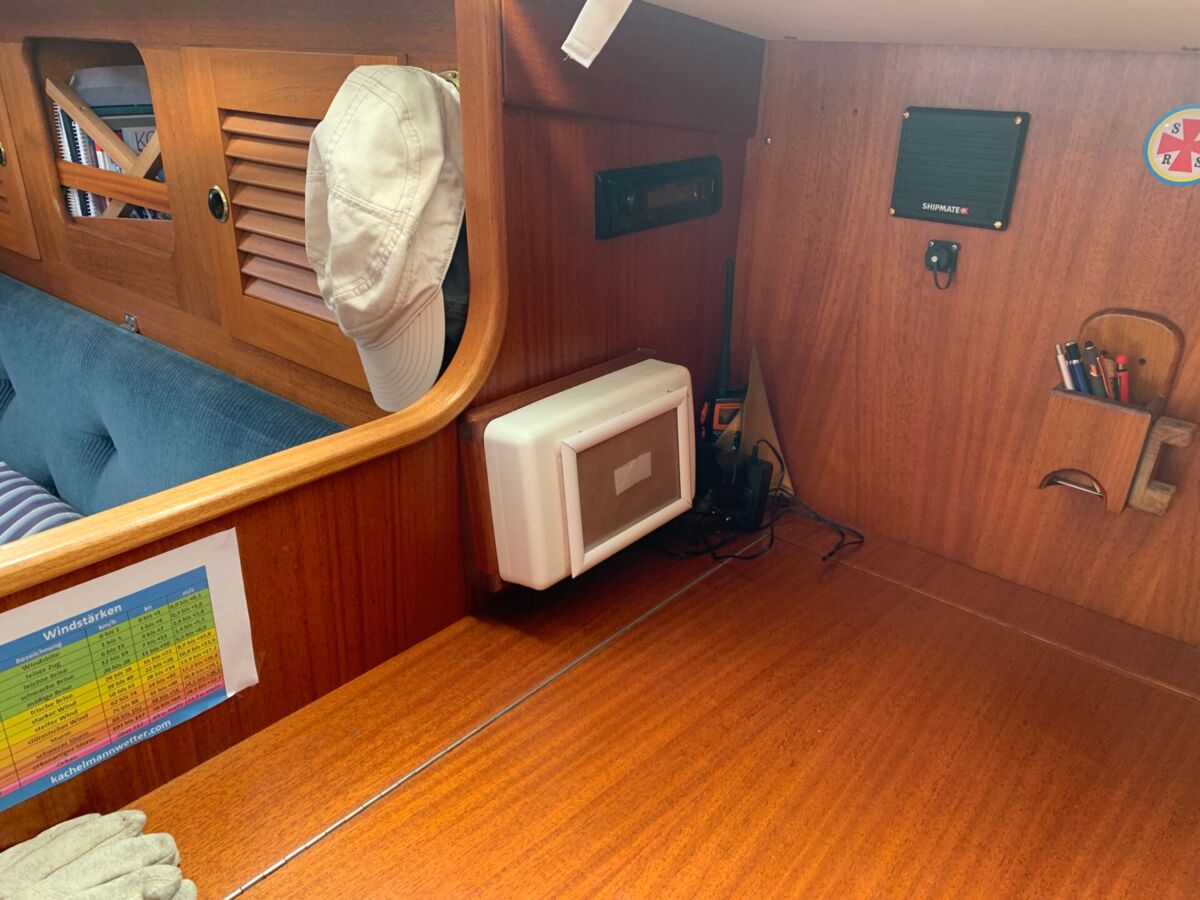 Segelyacht Hallberg-Rassy 34 Sailing World Yachtbrokers 23
