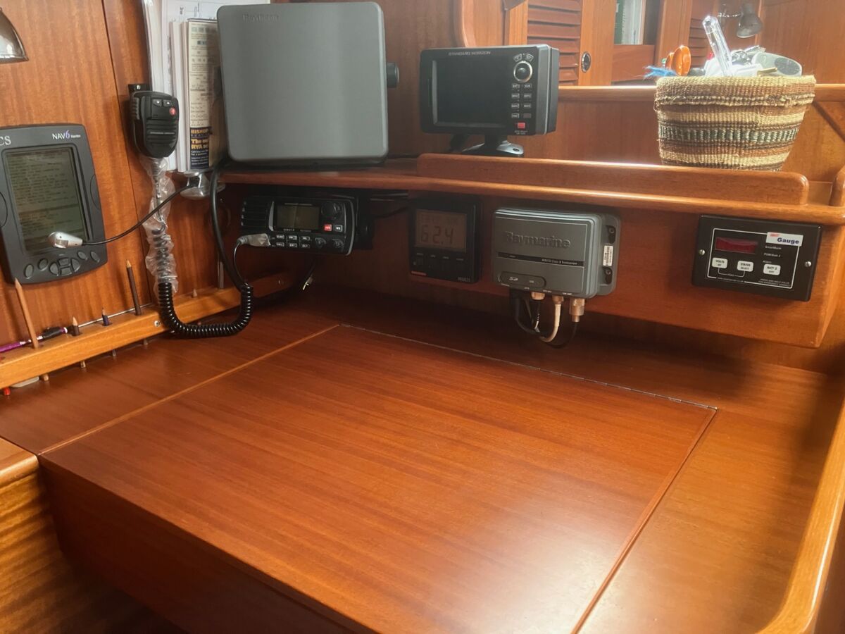 Segelyacht Hallberg-Rassy 36 MK II Sailing World Yachtmakler 14