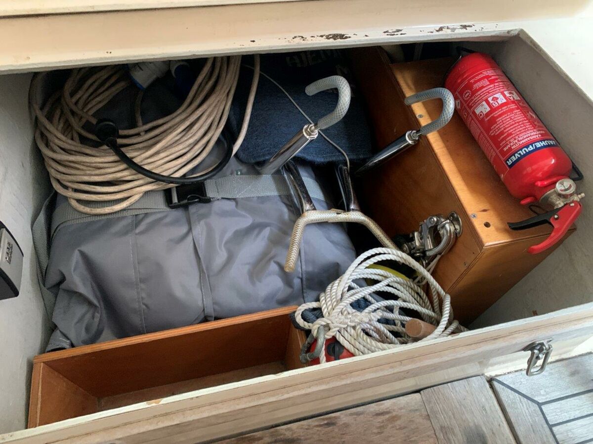 Segelyacht Hallberg-Rassy 45 Sailing World Yachtmakler   (74)