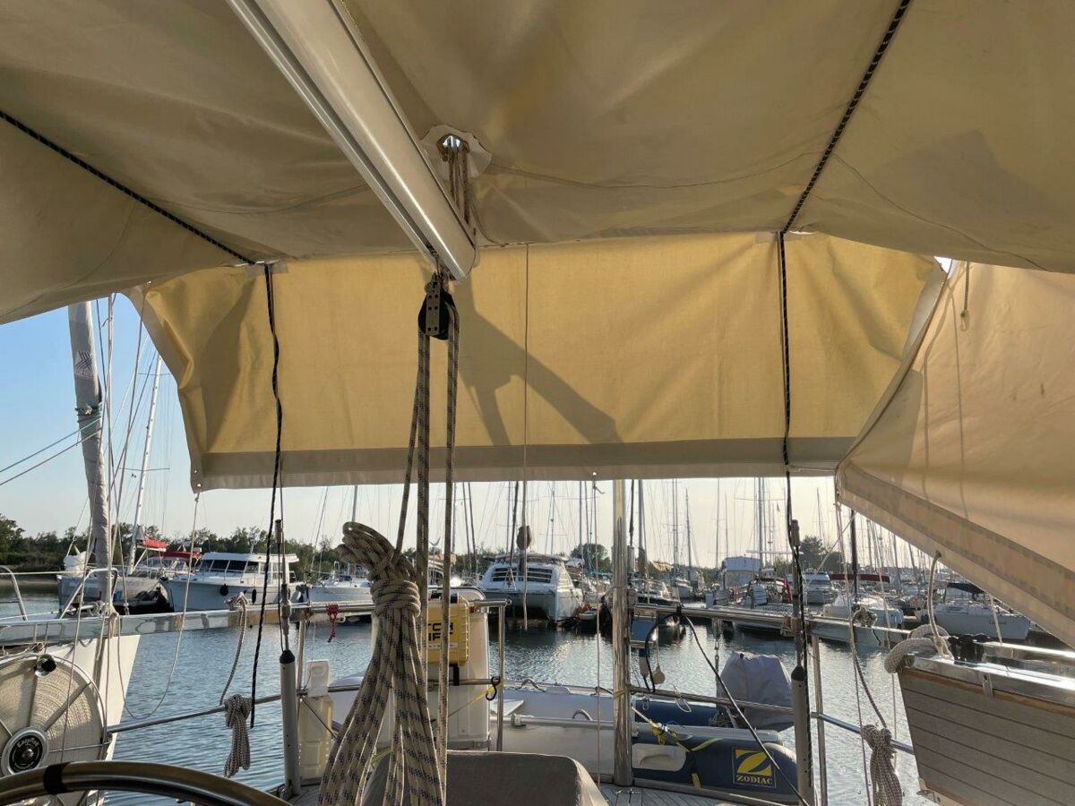 Segelyacht Motiva 39S Sailing World Yachtbrokers 79