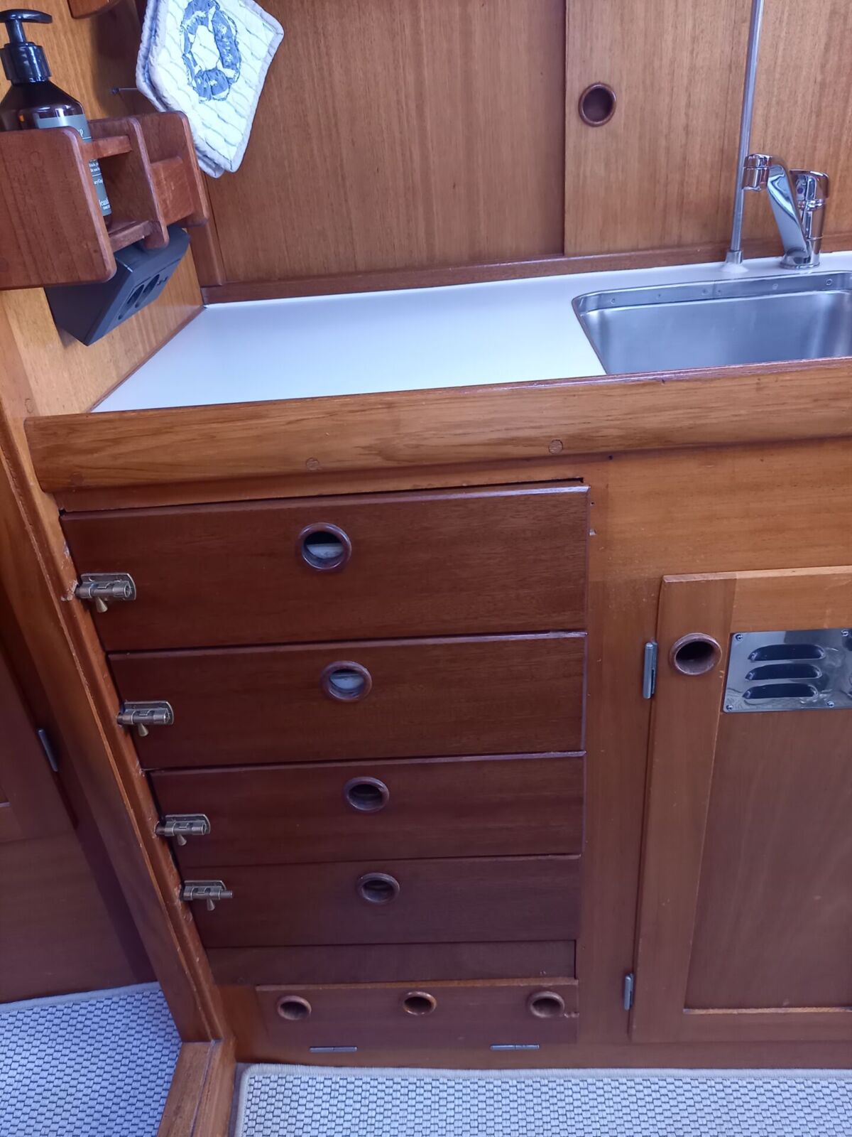 Segelyacht Najad 34 AK Sailing World Yachtmakler Heiligenhafen 48