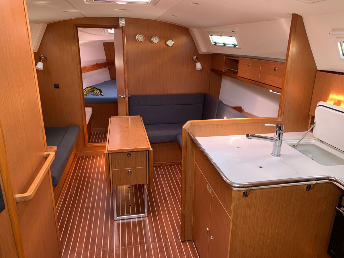 Bavaria Cruiser 36-3 Sailing World Yachtmakler 6