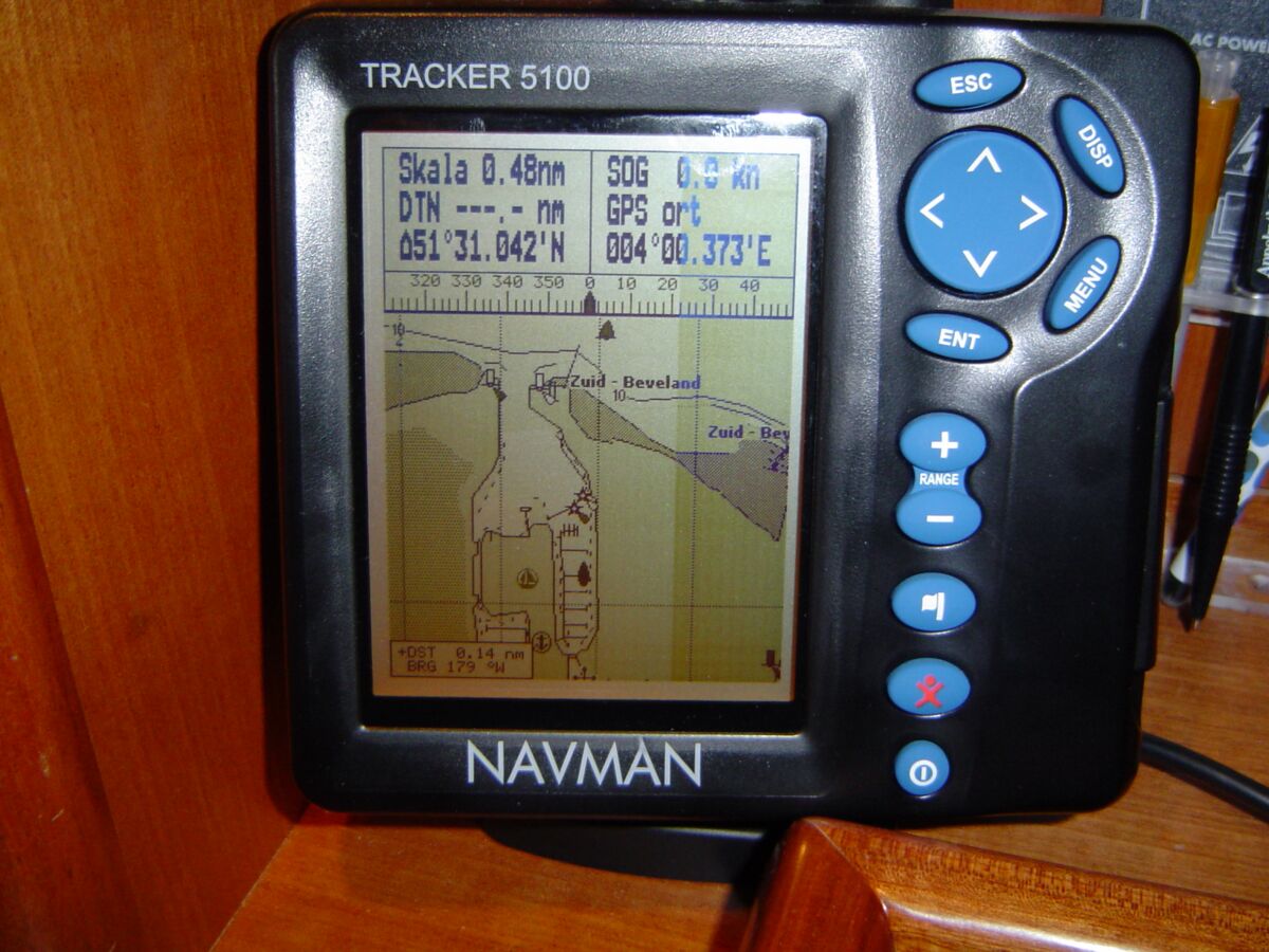 Dufour 38 Sailing World Yachtmakler 17