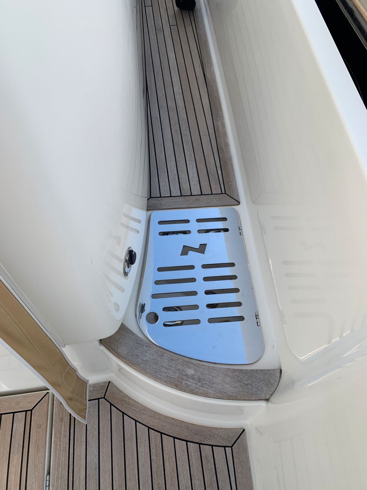 Motoryacht Nimbus 405 Coupe Sailing World Yachtbrokers 30