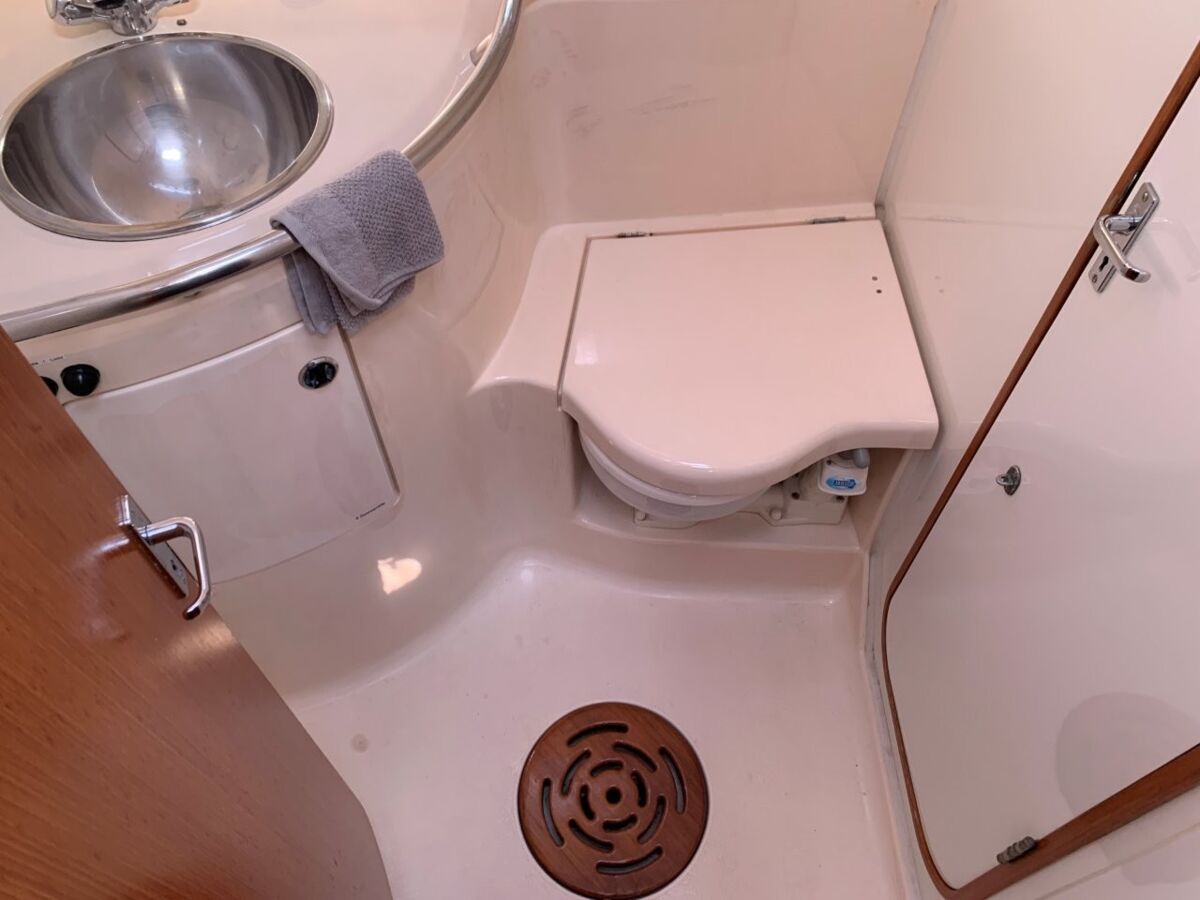 Sailing Xacht X-442 Sailing World Yachtbrokers 16