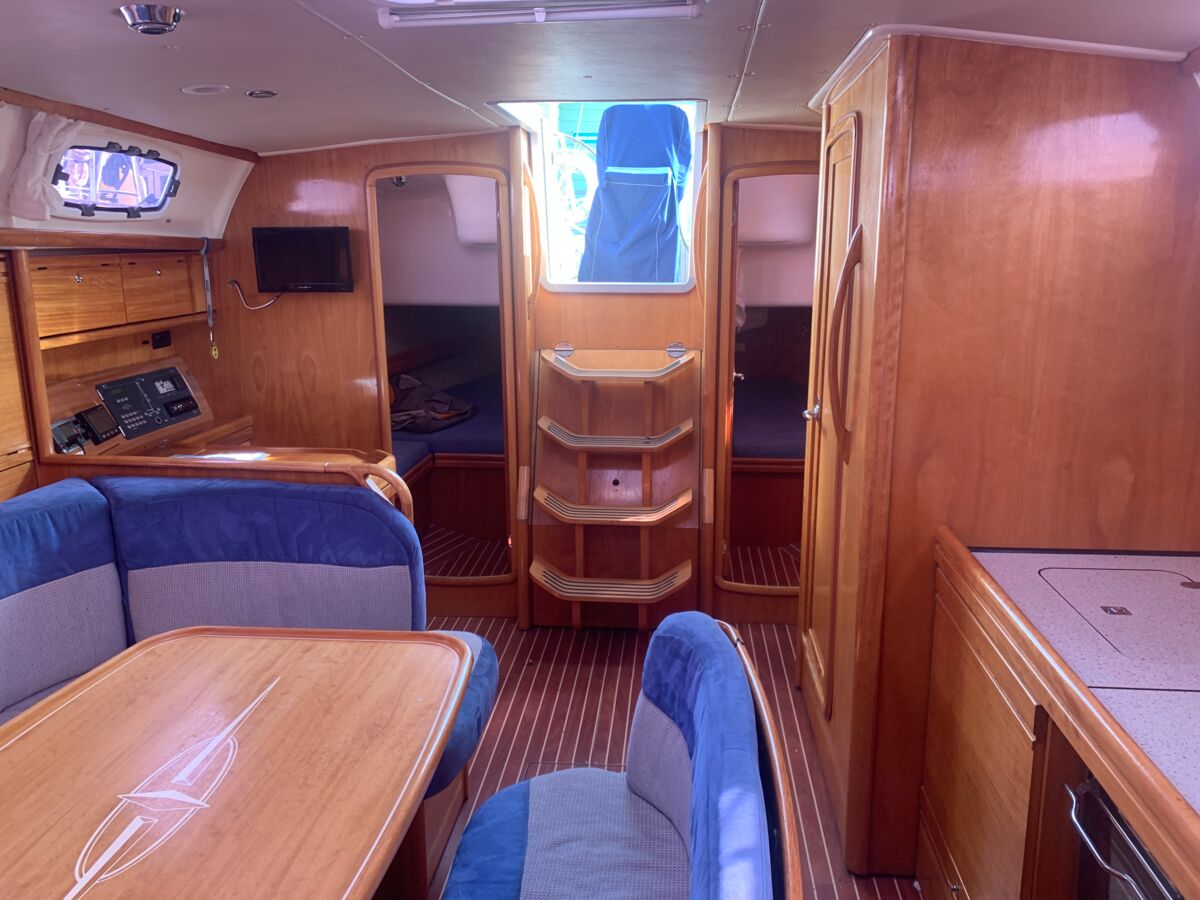 Sailing Yacht Bavaria 40 Cruiser Sailing World Yachtmakler Heiligenhafen 20
