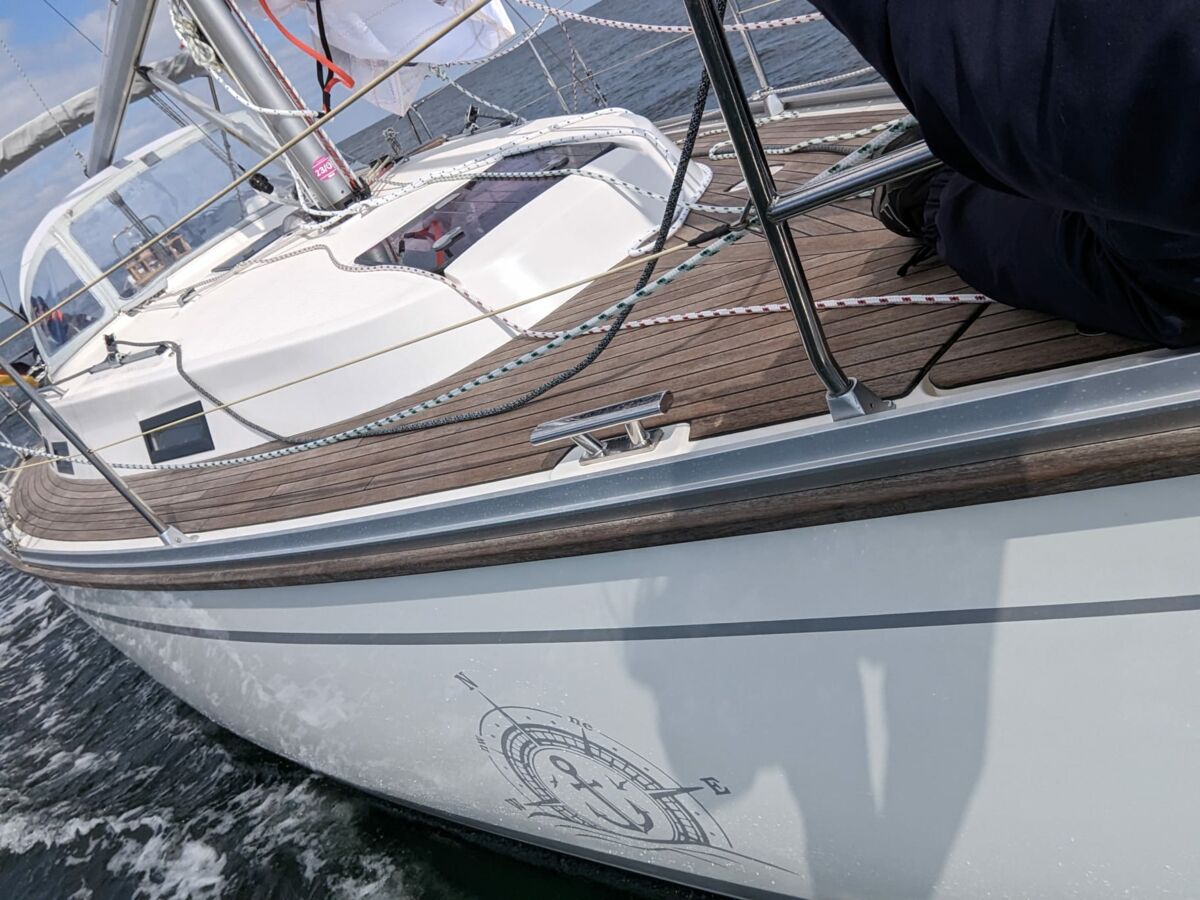 Sailing Yacht Bavaria Cruiser 32 Sailing World Yachtbrokers 4