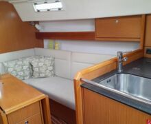 Sailing Yacht Bavaria Cruiser 32 Sailing World Yachtbrokers 8