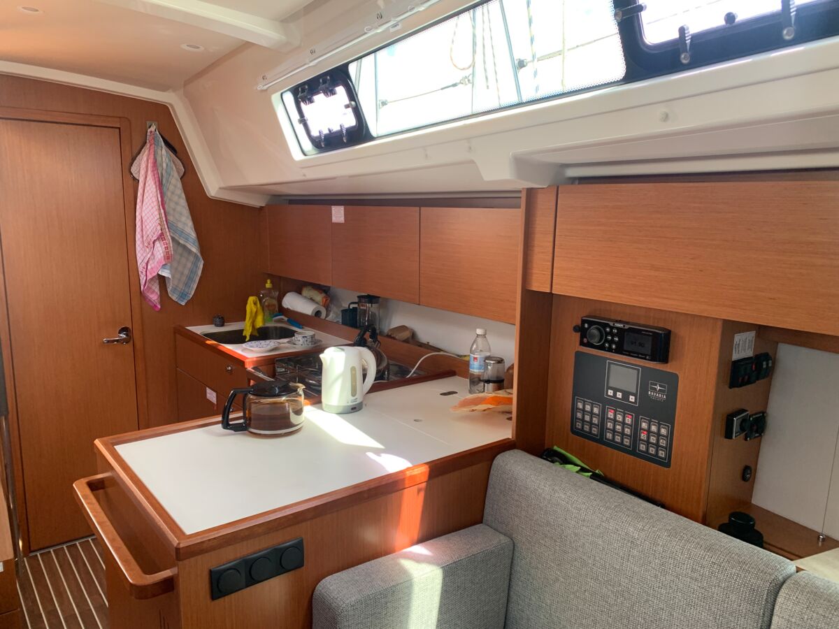 Sailing Yacht Bavaria Cruiser 38 Sailing World Yachtbrokers Heiligenhafen 15