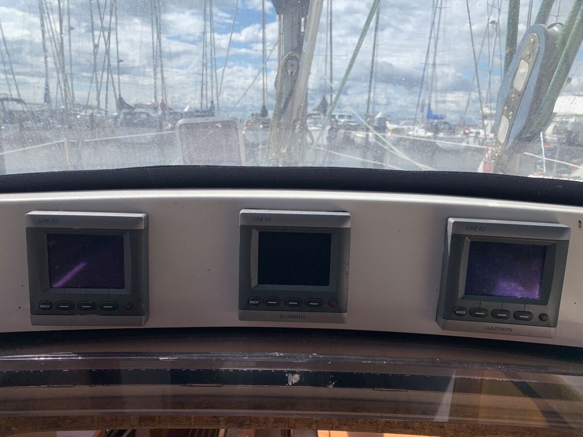 Sailing Yacht Feeling 39 DI Sailing World Yachtbrokers 28