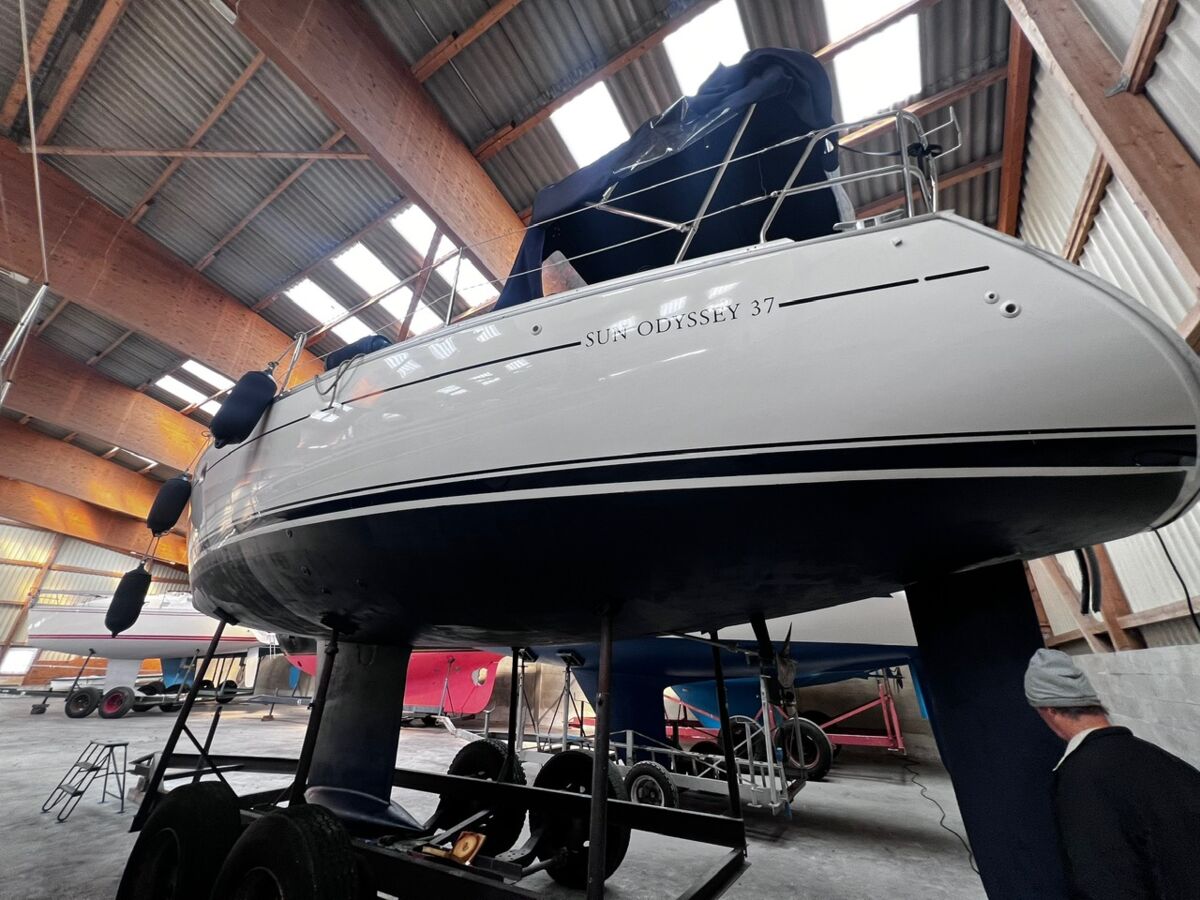 Sailing Yacht Jeanneau Sun Odyssey 37 -30