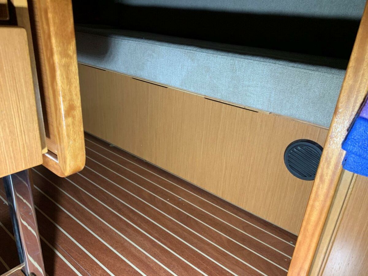 Segelyacht Bavaria Cruiser 36 Sailing World Yacht Brokers Heiligenhafen 17