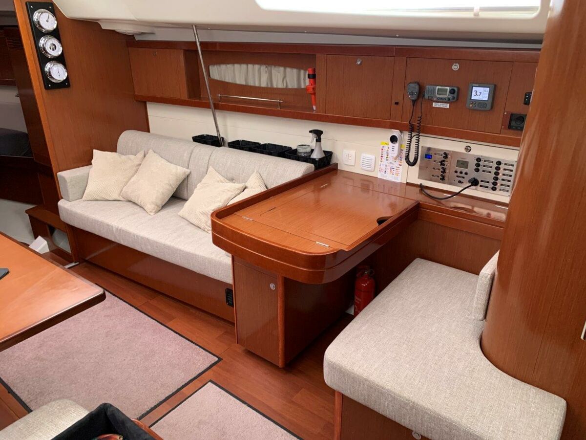 Segelyacht Beneteau Oceanis 46 Sailing World Yachtmakler 43