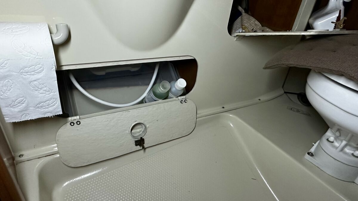 Segelyacht Dehler 35 CWS Sailing World Yachtmakler Heiligenhafen 36