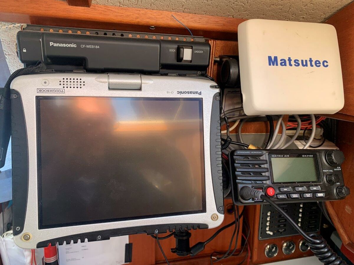 Segelyacht Hallberg-Rassy 29 Fehmarn Sailing World Yachtmakler 39