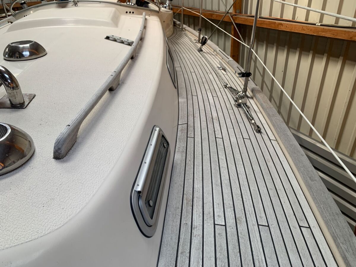 Segelyacht Hallberg-Rassy 29 Sailing World Yachtbrokers 56