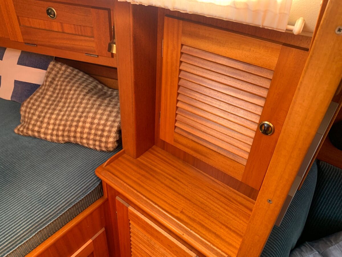 Segelyacht Hallberg-Rassy 34 Sailing World Yachtbrokers 31