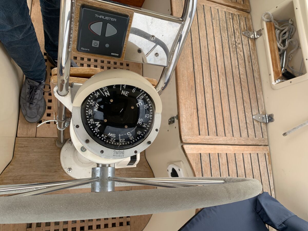Segelyacht Hallberg-Rassy 352 Scandinavia by Sailing World Yachtbrokers Heiligenahafen 39