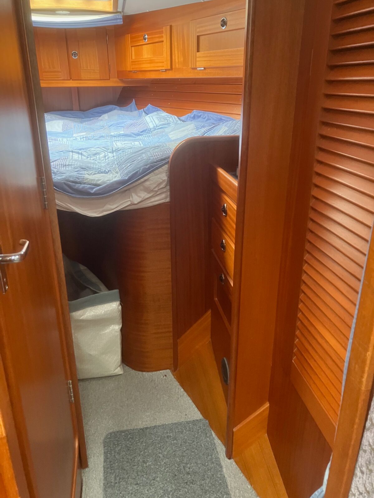 Segelyacht Hallberg-Rassy 36 MK II Sailing World Yachtmakler 26