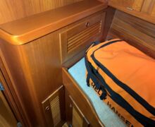 Segelyacht Hallberg-Rassy 45 Sailing World Yachtmakler   (25)