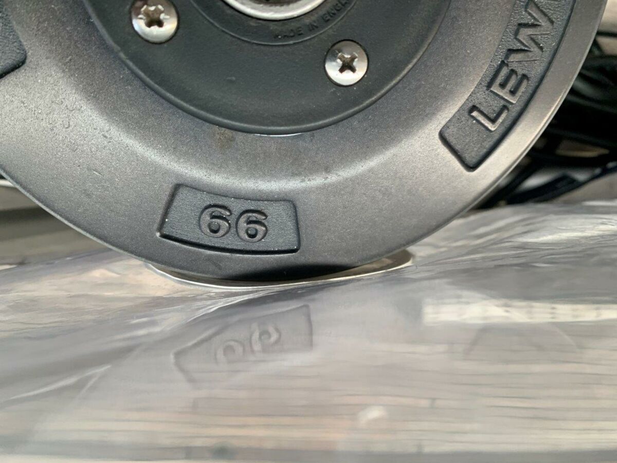 Segelyacht Hallberg-Rassy 45 Sailing World Yachtmakler   (67)