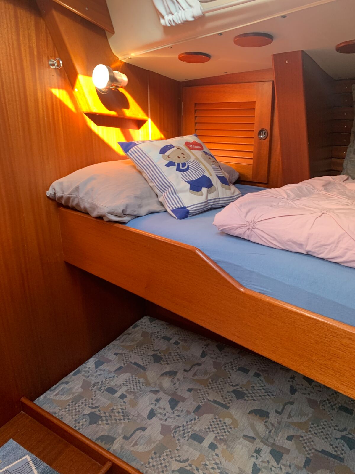 Segelyacht Hallberg-Rassy 45 Sailing World Yachtmakler Heiligenhafen 89