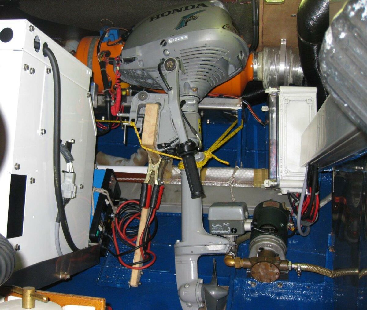 Segelyacht Motiva 39S Sailing World Yachtbrokers 150